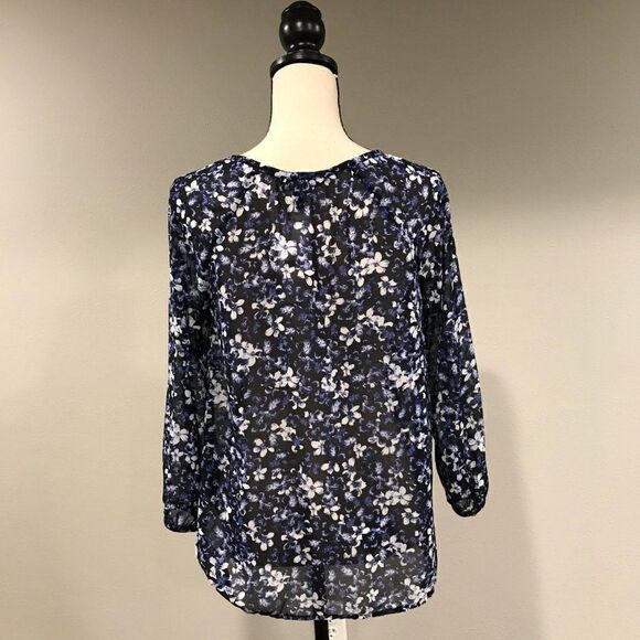 NWT Banana Republic floral blouse - Picture 4 of 10